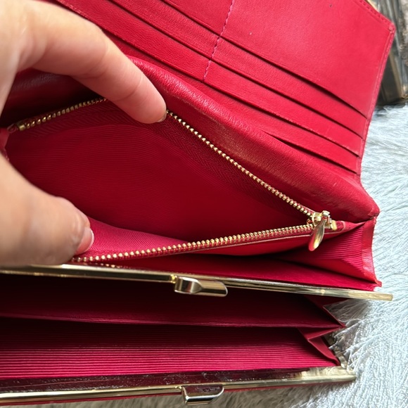 Valentino Garavani Red Leather Wallet - Picture 10 of 10